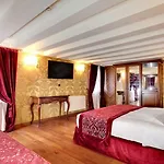 Casanova Hotel 4*