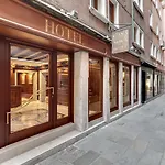 Hotel Casanova
