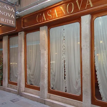 Casanova 4* Benátky