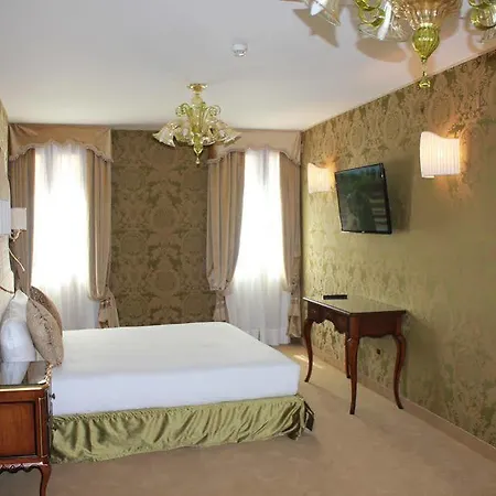 Hotel Casanova 4*