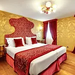Casanova Hotel 4*