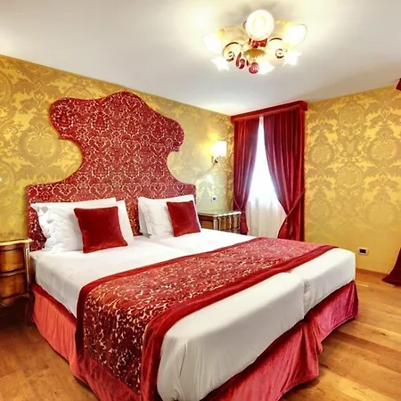Casanova Hotel 4*