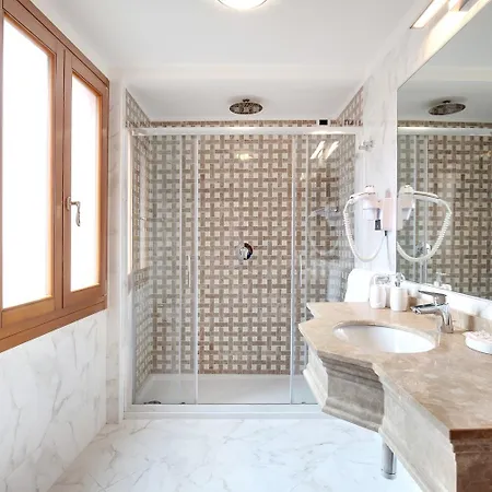 Hotel Casanova 4*