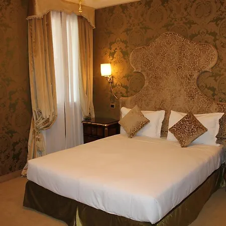 Hotel Casanova Venice